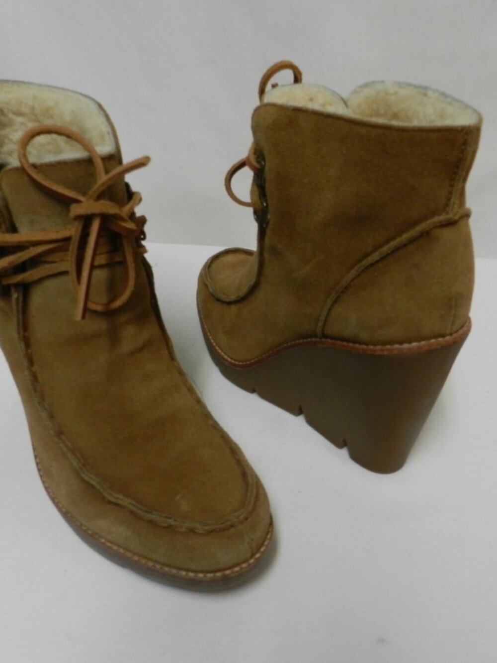 KORS Michael Kors Rory Suede rubber wedge boots booties lined brown Size Sz 7.5